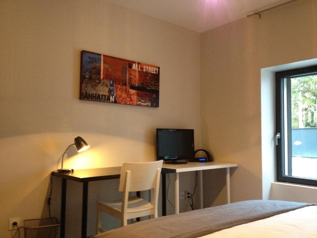 Demeure & Dependance - Chambres D'Hotes Depuis 2012 Tassin-la-Demi-Lune Zimmer foto
